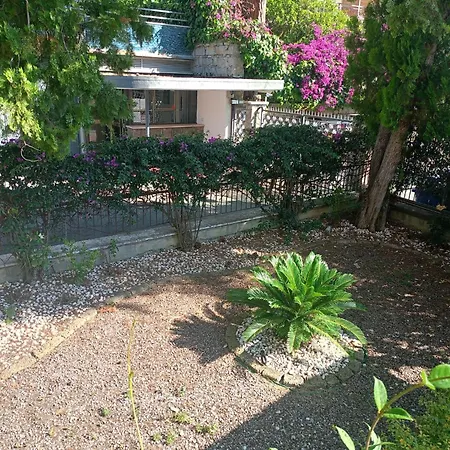 Bouganville By Interhome סנרמו